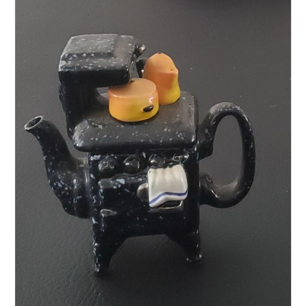Vintage PAUL CARDEW Design 4" BLACK STOVE Mini Porcelain Ceramic Teapot ENGLAND